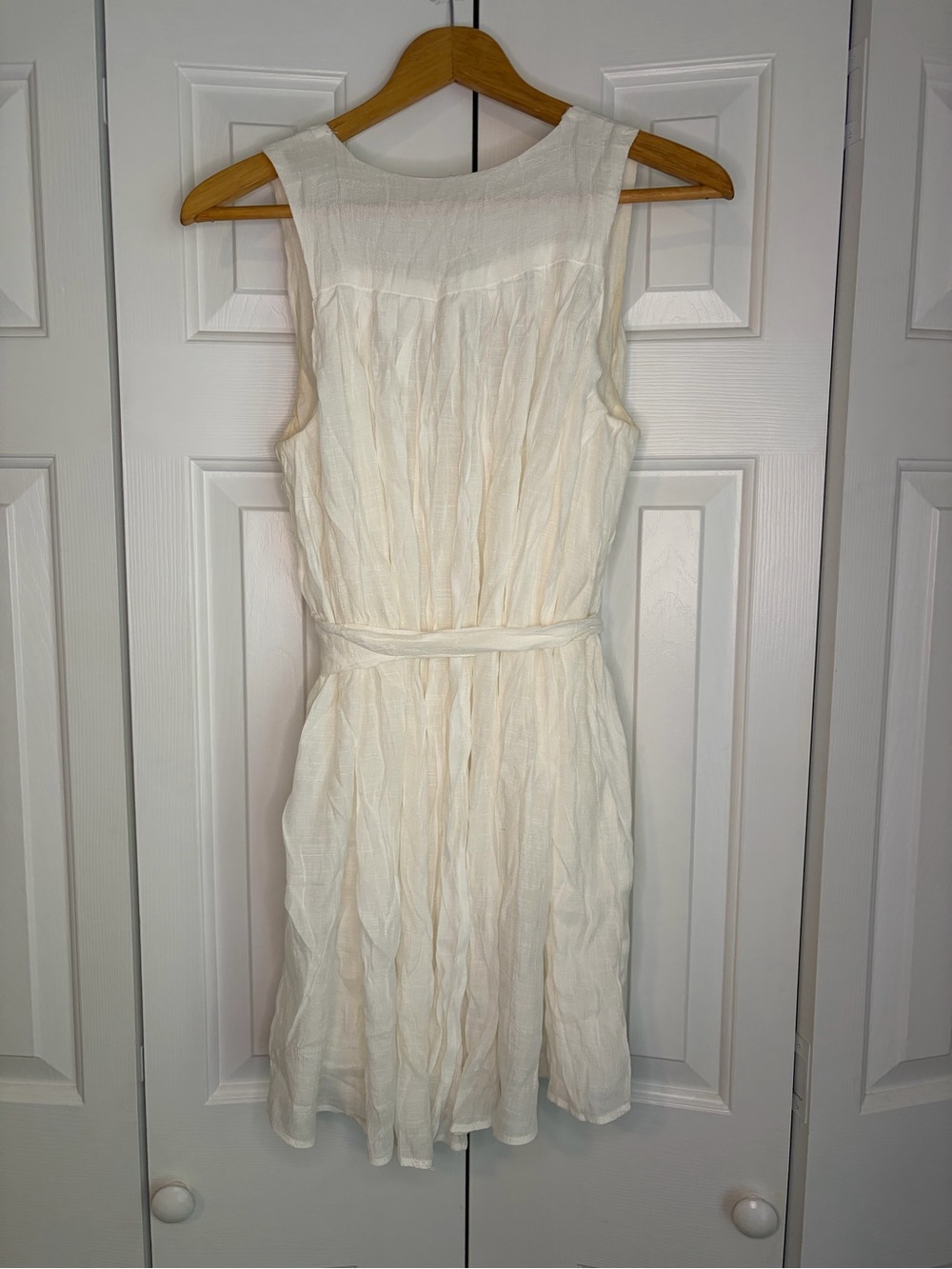 Lightweight Cream Button-Front Sundress - Picture 2 of 4